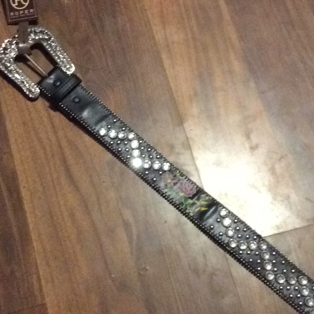 Small women’s Roper belt - Picture 4 of 5